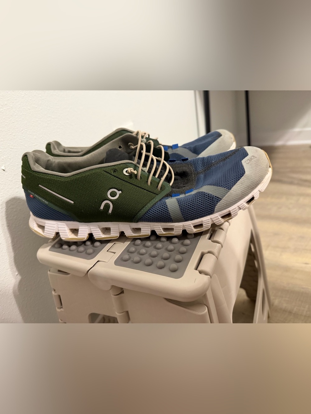 On Mens Swiss Engineering Cloud Blue Green Running Shoes Sneakers Size 10.5 - Picture 2 of 7